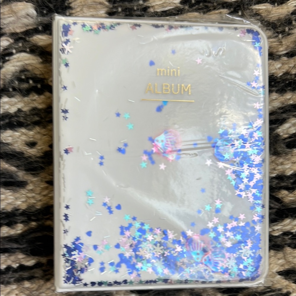 📦 Mini Photo Album with Star Confetti Cover